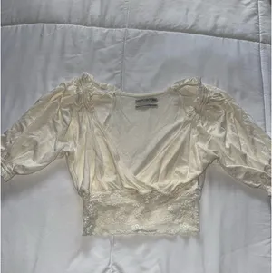 Urban Outfitters Top thumbnail 1