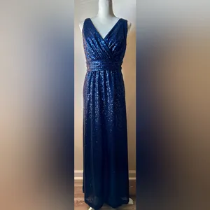 David’s Bridal Dark Blue Sequin V-Front & Back Long Dress 16 Spring‎ Wedding thumbnail 10