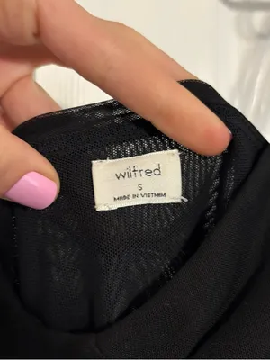 Aritzia Wilfred Black Cinched Midi Dress thumbnail 4