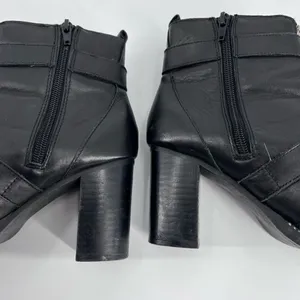 Steve Madden studded double‎ side zippers Ankle Booties Leather buckles size 7.5 thumbnail 6