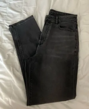 American Eagle Mom Jeans  thumbnail 1