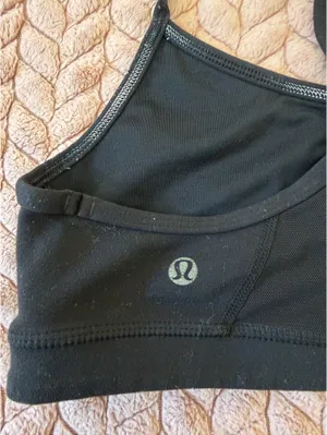Lululemon Black Flow Y Sports Bra thumbnail 6