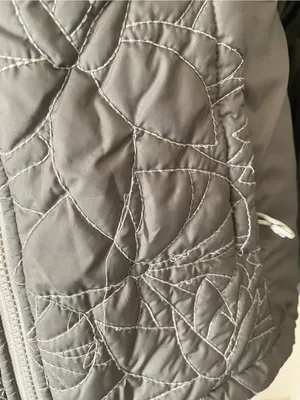The North Face Catawissa Floral Embroidered Quilted Puffer Jacket Women’s Small thumbnail 6