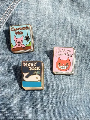 NEW Ideal Bookshelf Classic Books Moby Dick Enamel Pin thumbnail 4