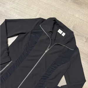 •CHICO’S• MESH ATHLETIC JACKET Black thumbnail 4