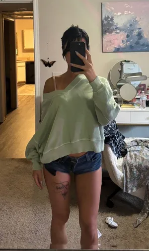 American Eagle Crop Sweatshirt thumbnail 1