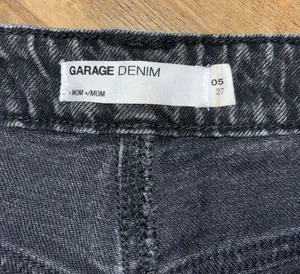 Garage Mom Jeans thumbnail 4