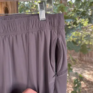 Outdoor Voices Women's Grey Active Pants Zip Ankles Size L thumbnail 3