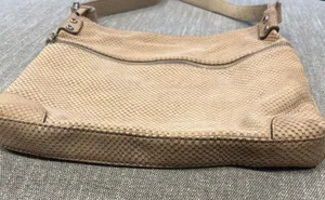 Fossil Brown Leather Crossbody Cowhide Purse Tan Brown Zipper Closure thumbnail 2