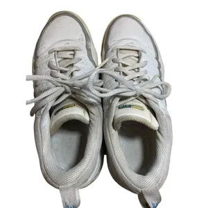 Nike Air Zoom Women’s Size 7 White Sneakers Laced y2k 90's Chunky Seinfeld thumbnail 4