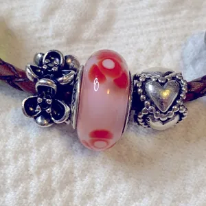 Pandora Authentic Retired Captivating Pink Red Flower Murano Glass Charm thumbnail 2