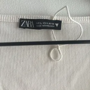 Zara Cream Flutter Sleeve Ruched Blouse thumbnail 3