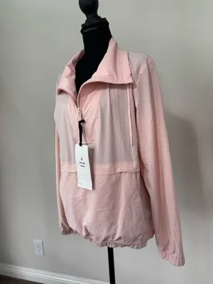 Lululemon Pack Light Pullover Pink NWT Size 6 thumbnail 4