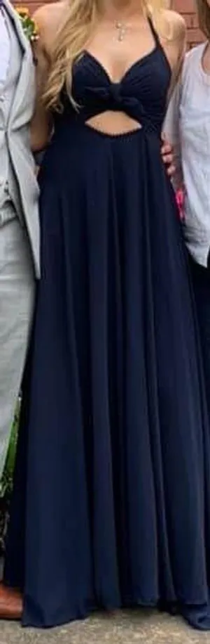 Prom Dress / Formal Dress thumbnail 2