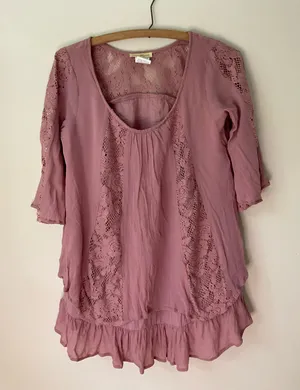 Sweet Magnolia Boutique top thumbnail 1