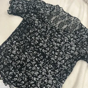 Vintage‎ Arlett Black and White Floral Lace Blouse thumbnail 1