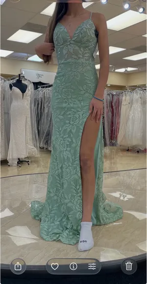 La Femme Prom Dress thumbnail 3