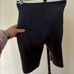 SKIMS Booty Hip Enhancing Shaping Mid‎ Thigh Short, Size XS NWT thumbnail 6
