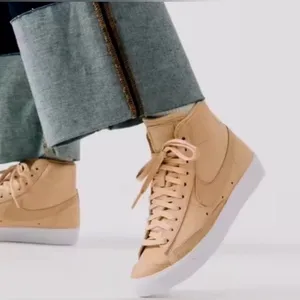 Nike Women's Blazer Mid Premium Sneakers ‘Vachetta Tan' DQ7572-200 Size 9 thumbnail 2