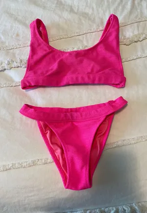 Hot Pink Bikini thumbnail 1