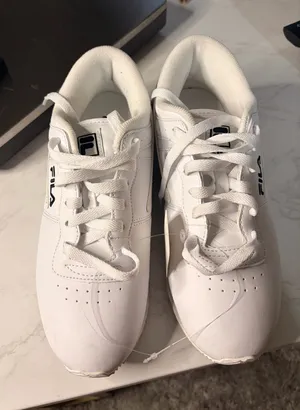 Fila Women's White Fashion Sneakers thumbnail 1