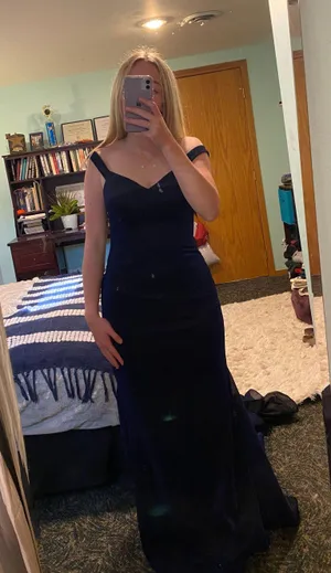 navy blue prom/formal dress thumbnail 1