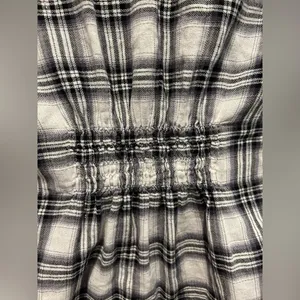 Guess Short Sleeve Snap Button Down Plaid Shirt thumbnail 3