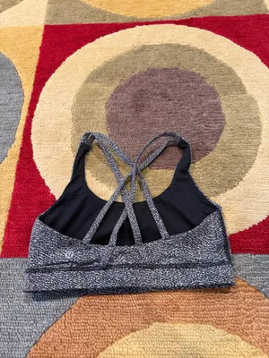 Lululemon Athletica Energy Sports Bra Black White Zen Pattern Women’s Size 6 thumbnail 2