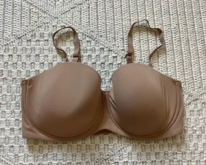 Skims Fits Everybody Strapless Bra thumbnail 1