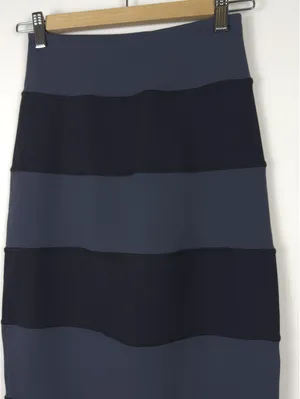 Lululemon Yoga Over Skirt Size 4 Coal Black Striped Luon High Rise Midi Rare thumbnail 7