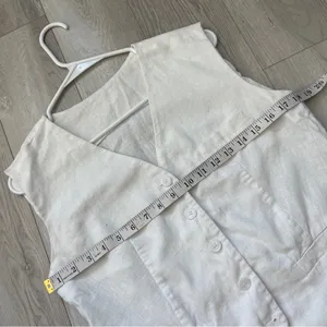 Linen Crop Vest womens White (medium) preppy minimalist classic office thumbnail 3