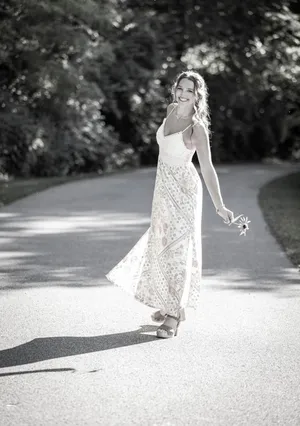 No Boundaries Maxi Dress Floral thumbnail 2