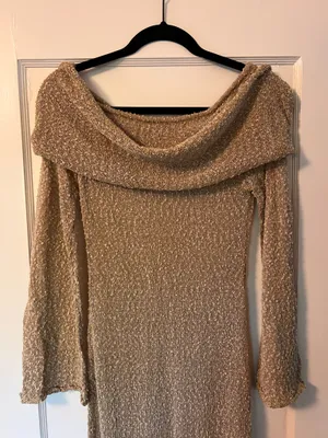 Celestia Off The Shoulder Long Sleeved Maxi Dress thumbnail 2