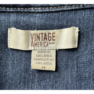 Vintage America Blues Denim Jacket Women's Size M Classic Blue Faux Side Pockets thumbnail 9