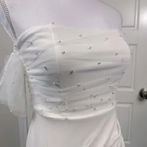 Lulus Profound Glamour Ivory Pearl Off-the-Shoulder Tulip Maxi Dress Size S NWOT thumbnail 4