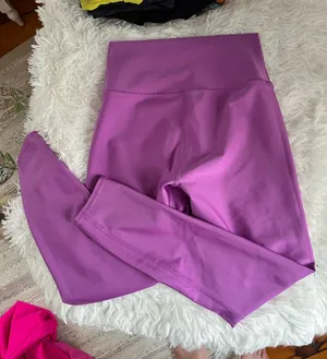 Alo AirLift Leggings thumbnail 1