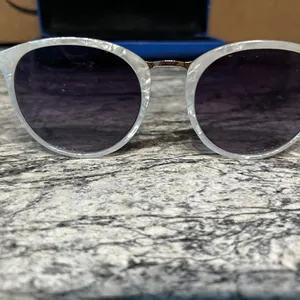 Stylish White Sunglasses Gray thumbnail 5