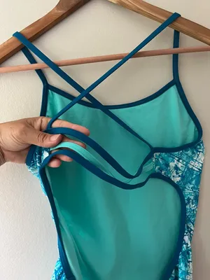 TYR Womens Sz M Turquoise Competitive Suit One Piece Racerback Swimsuit thumbnail 4