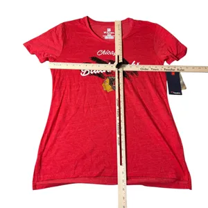 Fanatics Chicago Blackhawks Womens Small Red Heather NHL Graphic‎ T-Shirt NWT thumbnail 5
