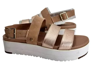 Ugg Women’s Braelynn Metallic Sandal thumbnail 1