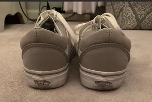 Grey thumbnail 4