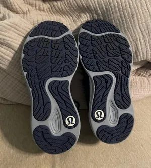 Lululemon Running Shoes thumbnail 2