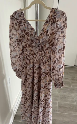 Women’s Floral V-Neck Long Sleeve Maxi Dress in Size Small thumbnail 1