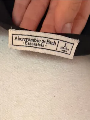 Abercrombie & Fitch Black Satin V-Neck Cami thumbnail 7