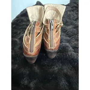 Freebird by Steven - Eagle bootie. Boot sandals shoes leather 7 block heel thumbnail 5