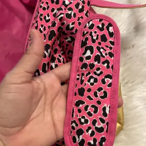 Simply Southern Weekender Bag excellent condition pink , gold and black high 13” thumbnail 6