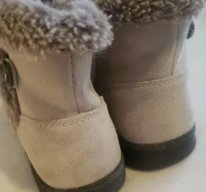 Khumbu faux fur lined leather boot( sticker still on. New ! thumbnail 5