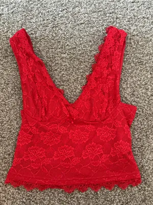 SHEIN Red Lace Trim Crop Top thumbnail 1