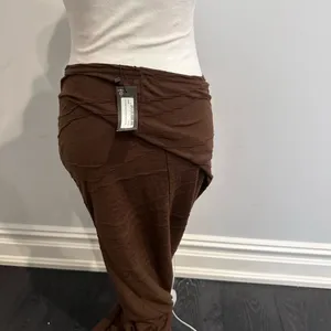 PRETTY LITTLE THING Chocolate Textured Maxi Skirt thumbnail 4