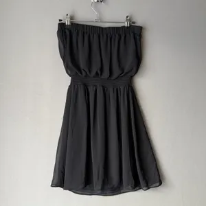 Express sz XS‎ black strapless mini sun dress thumbnail 7